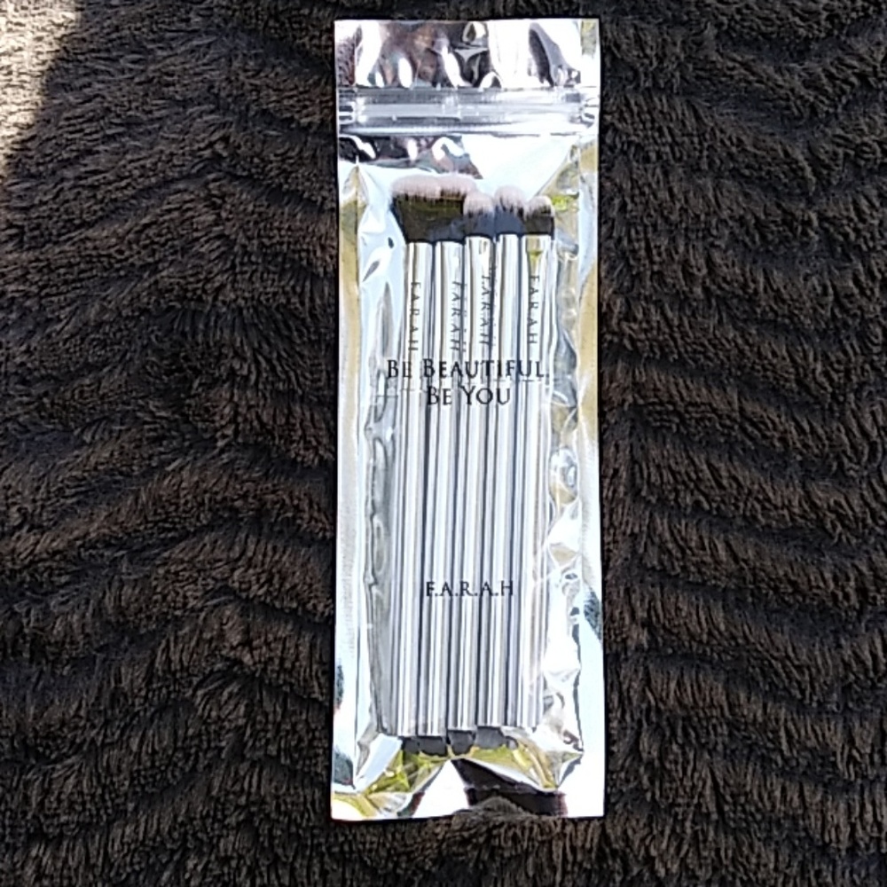F.A.R.A.H. 5 piece Eye Perfection Set